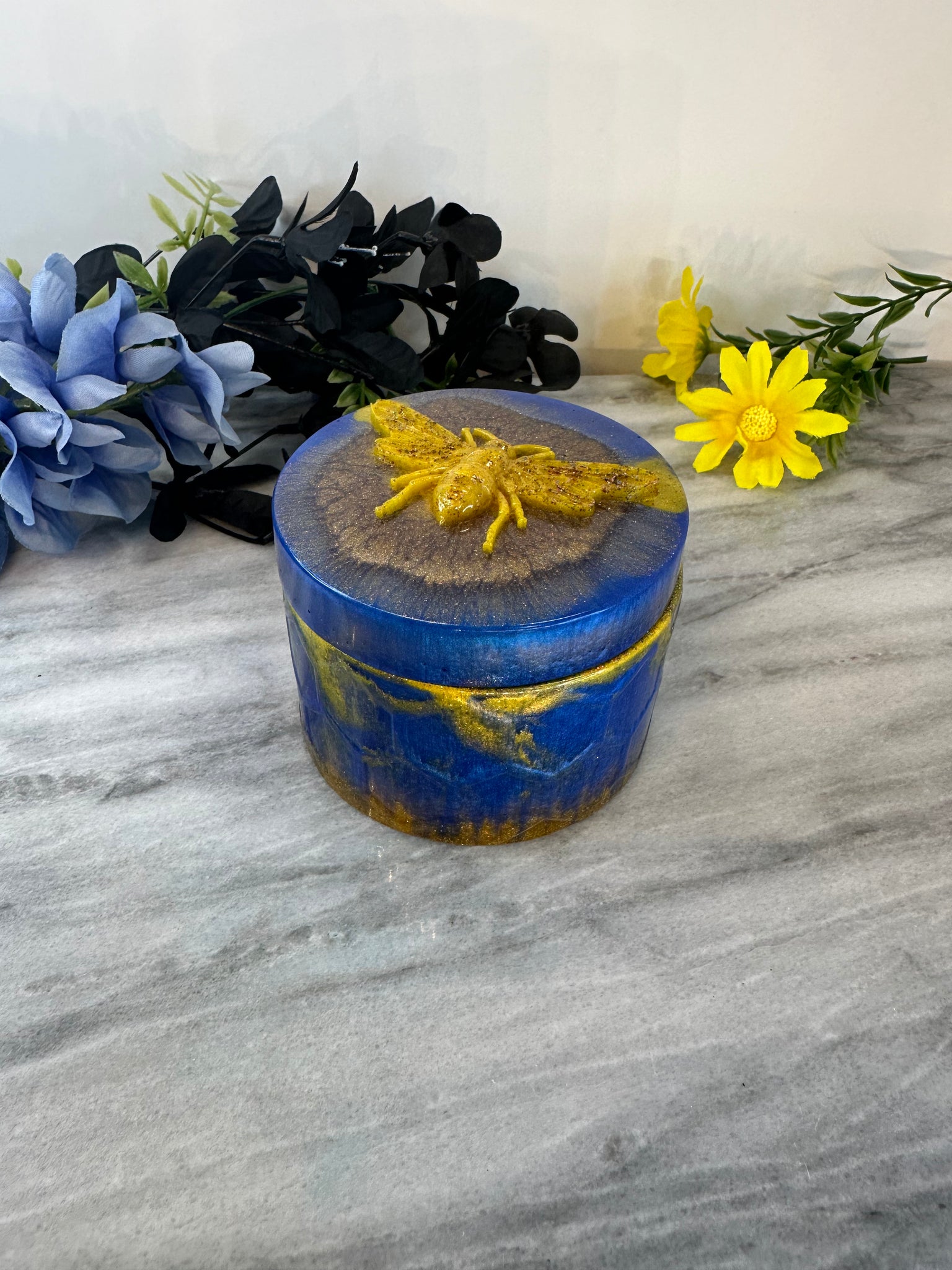 Bee hive trinket box