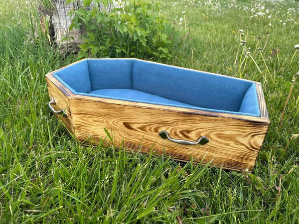 Coffin pet bed