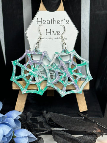 Webs dangle earrings