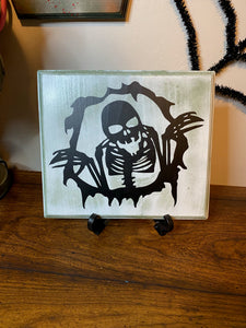 Spooky Skeleton silhouette