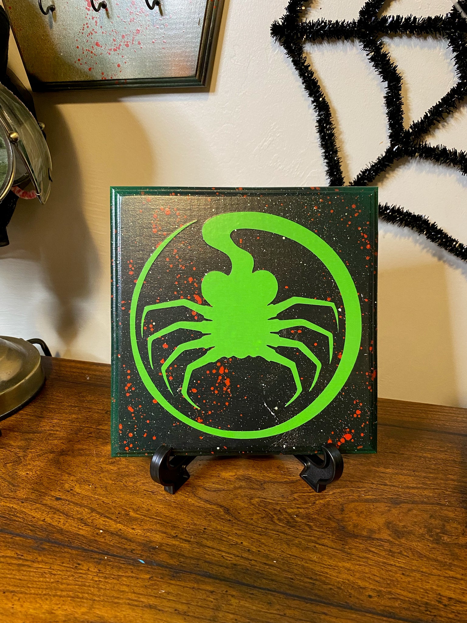 Facehugger (green)